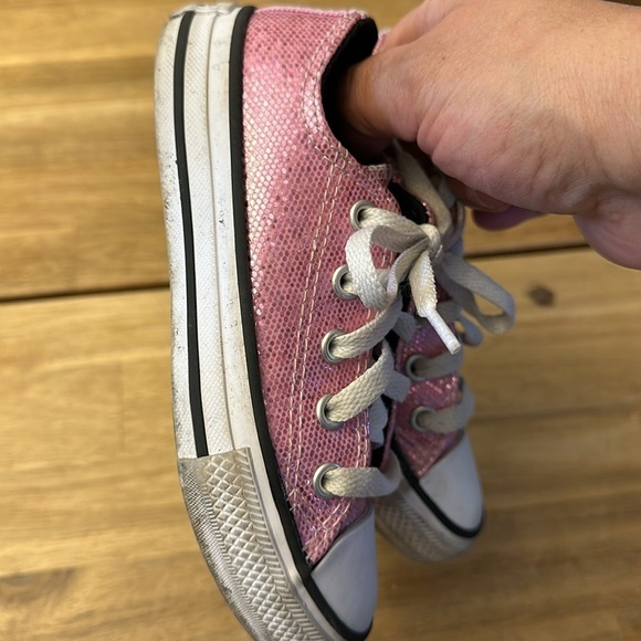 CONVERSE ⭐️sneakers - Picture 6 of 7